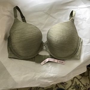 Victoria’s Secret Underwire Bra 36D